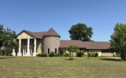 House in Whitewright, Texas, United States 1