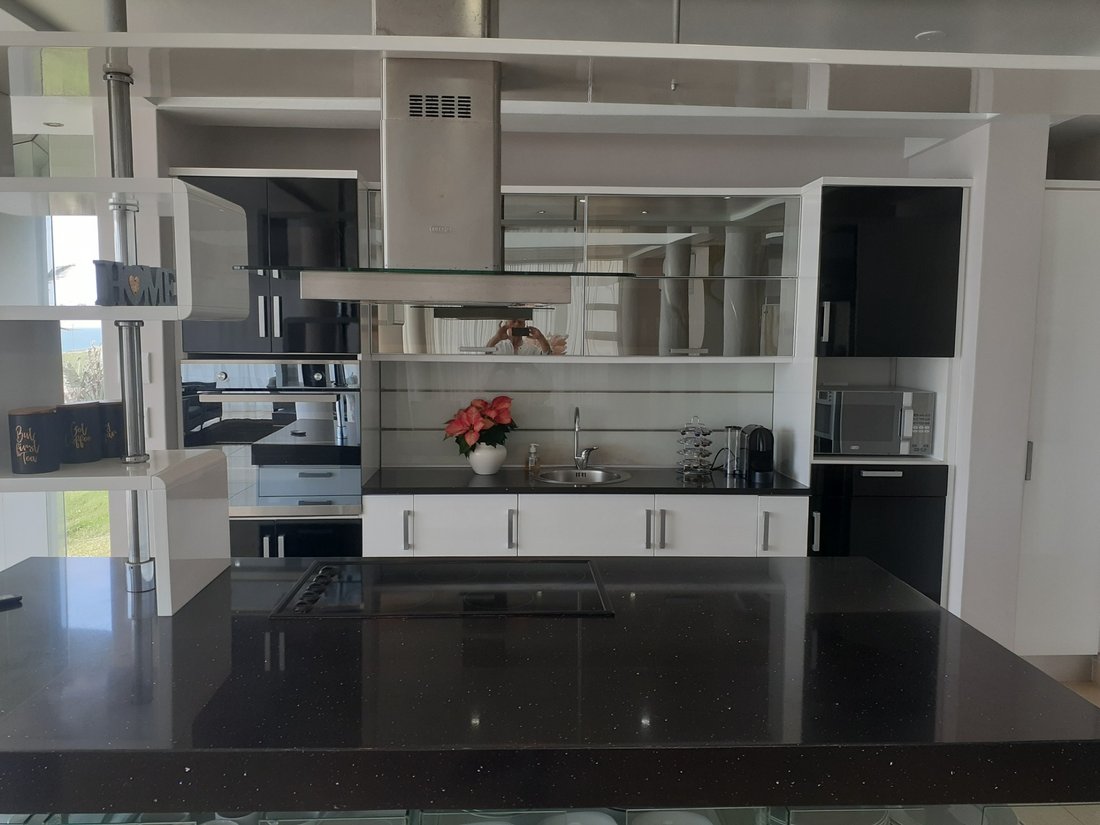 House in Ballito, KwaZulu-Natal, South Africa 5 - 18581737