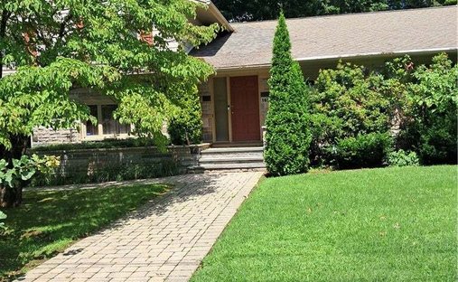 House in Cranston, Rhode Island, United States 1