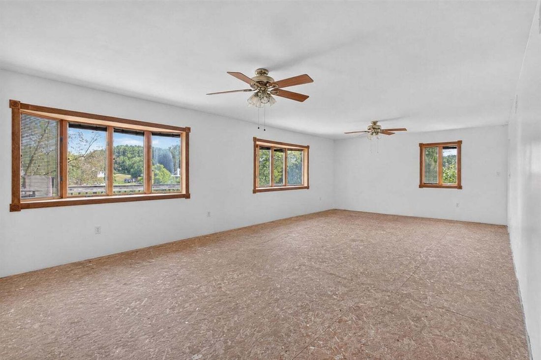 House in Brooklyn, Michigan, United States 5 - 18583803