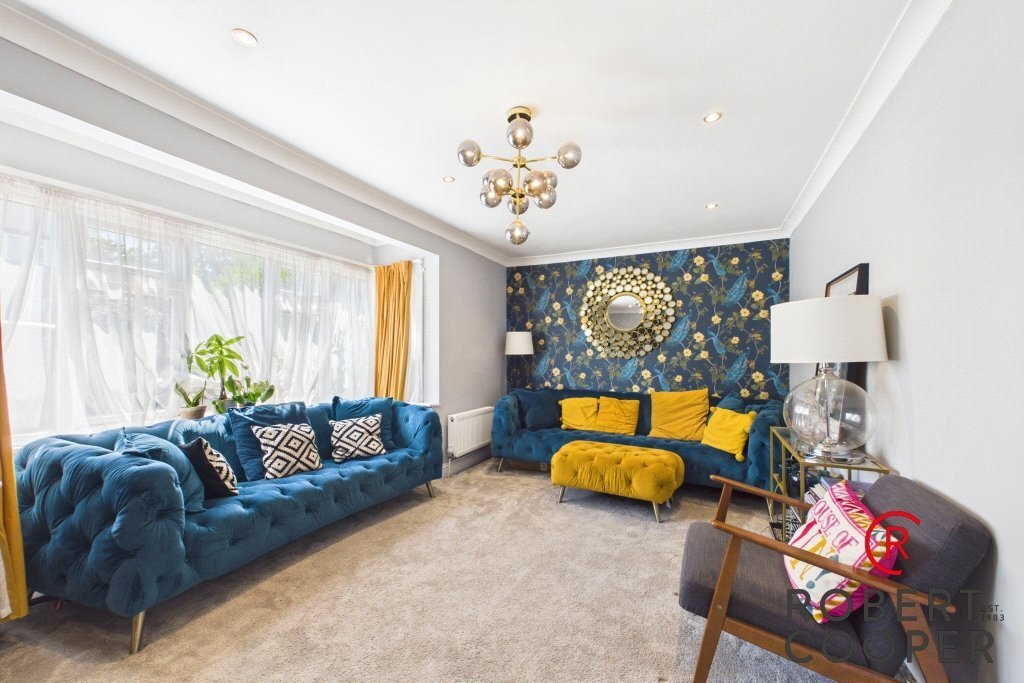 House in Kingsend, Hillingdon, England 2 - 18580530