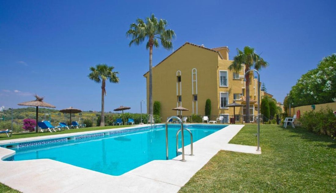 Penthouse in Bel-Air, Estepona, Andalusia 3 - 18582273