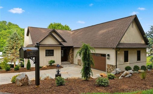 Maison à Jefferson, Caroline du Nord, États-Unis 1