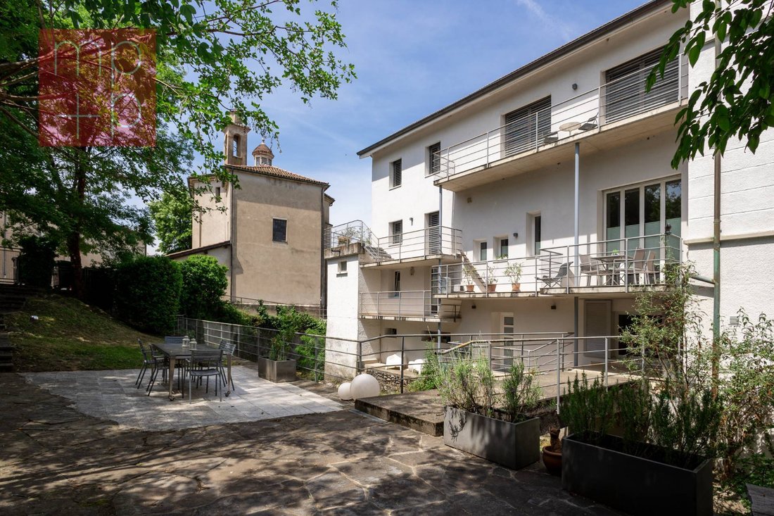 Estate in Mendrisio, Ticino, Switzerland 1 - 18580795