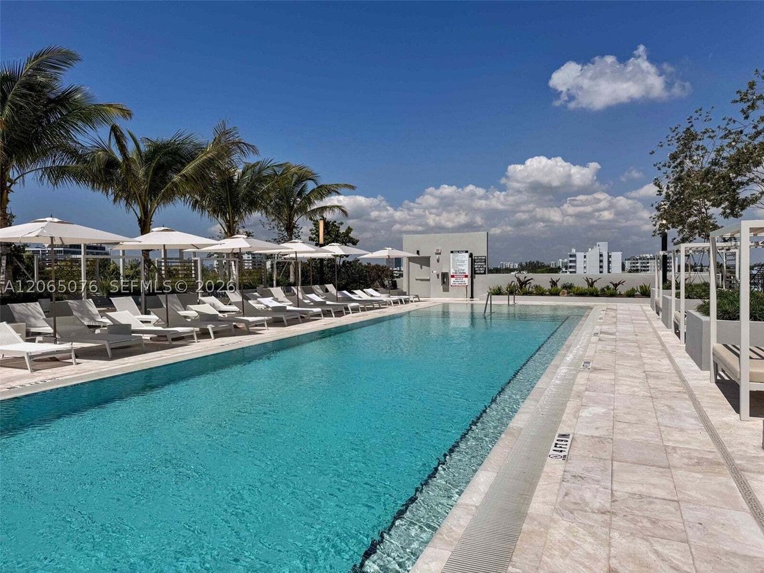 Condo in Miami Beach, Florida, United States 3 - 18581626