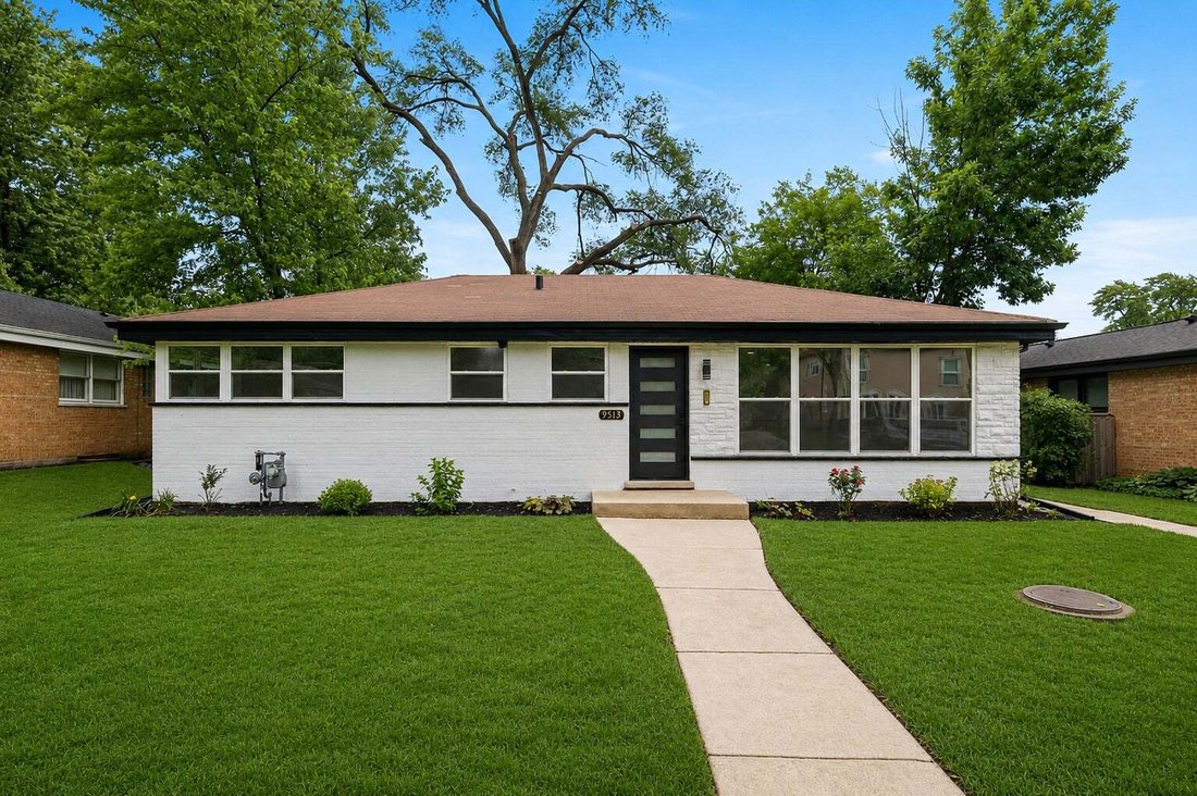 House in Skokie, Illinois, United States 2 - 18584554