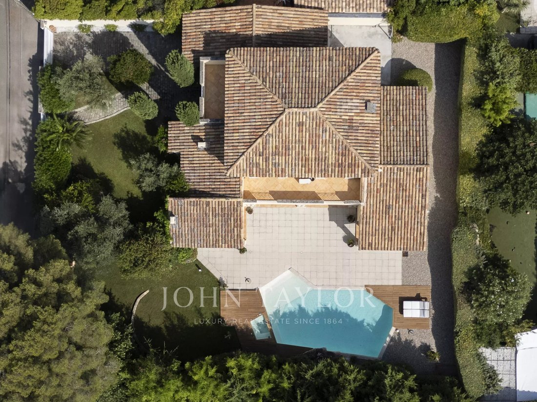 Villa in Ouest, Carry-le-Rouet, France 3 - 18582420