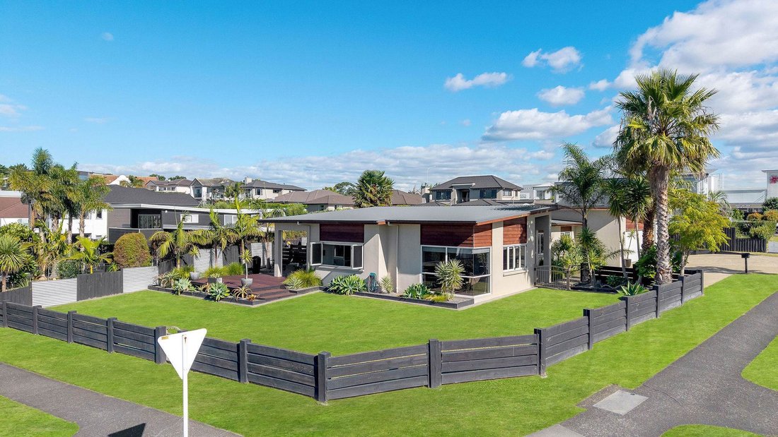 House in Beachlands, Auckland, New Zealand 3 - 17475436