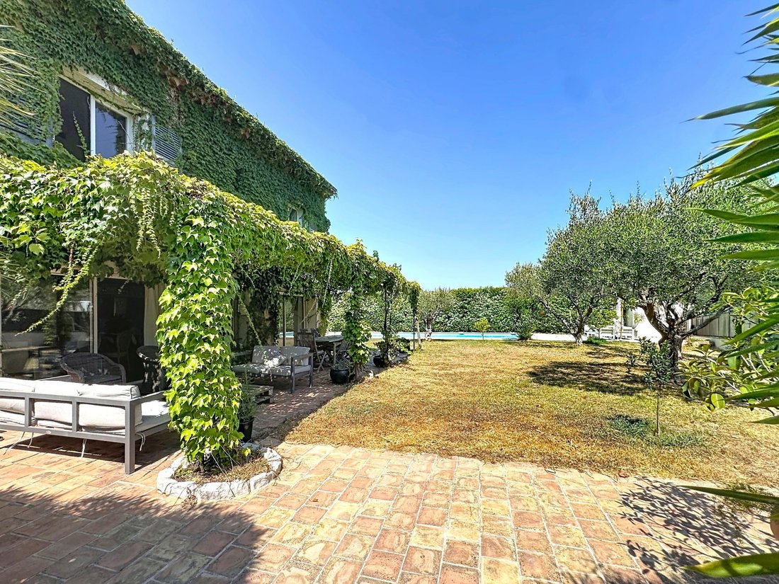 House in Mougins, Provence-Alpes-Côte d'Azur, France 2 - 18586181