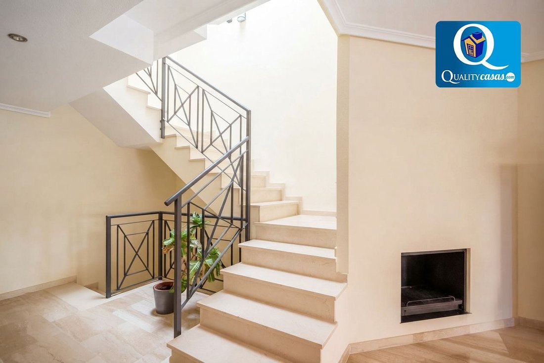 Villa in Mutxamel, Valencian Community, Spain 4 - 18585309