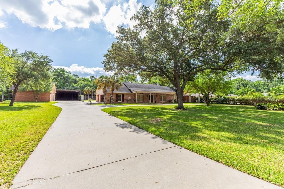 House in Beaumont, Texas, United States 3 - 18581964