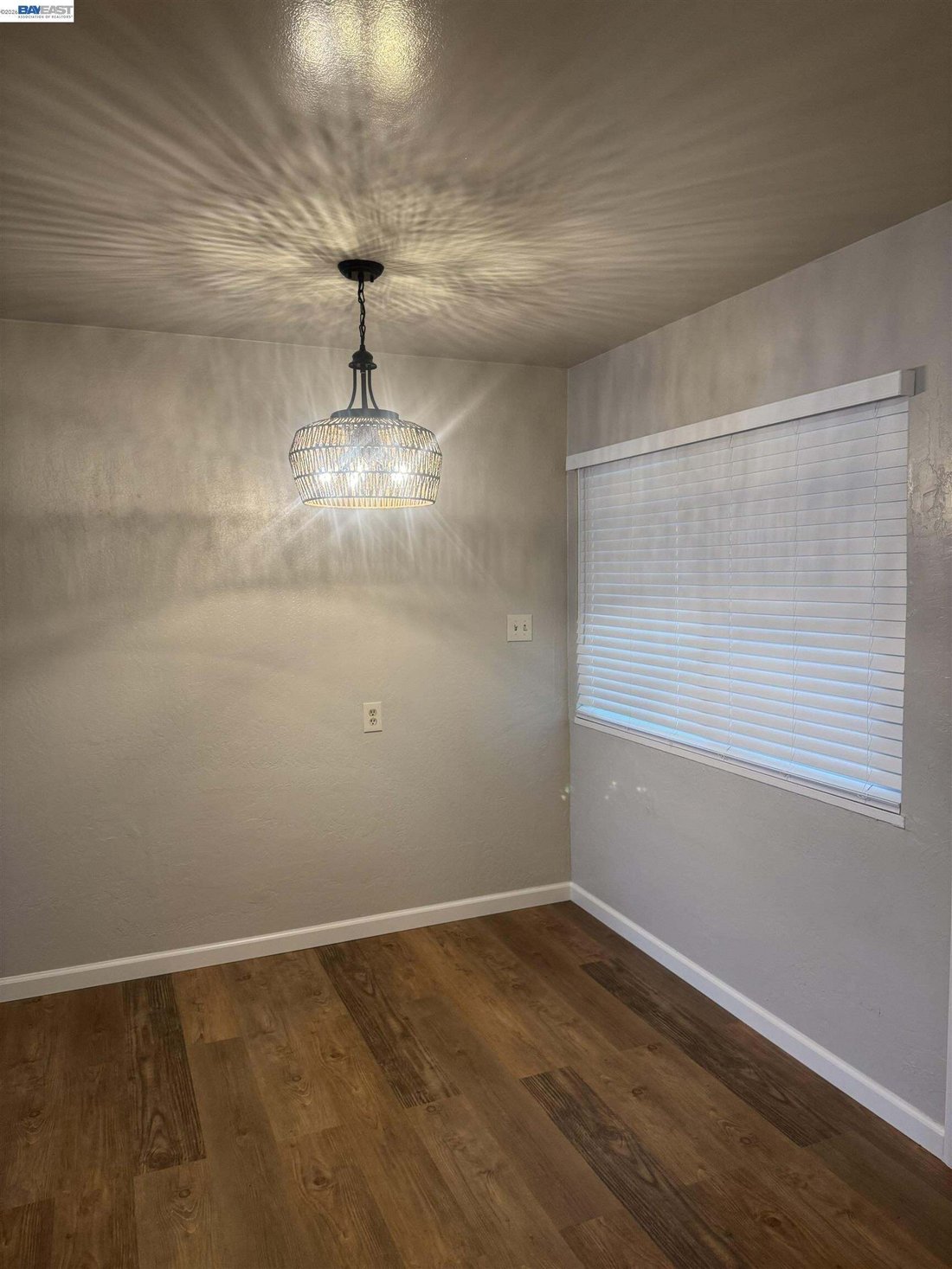 Davis, California, United States 5 - 18581261