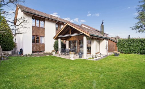 House in Rüschlikon, Zurich, Switzerland 1