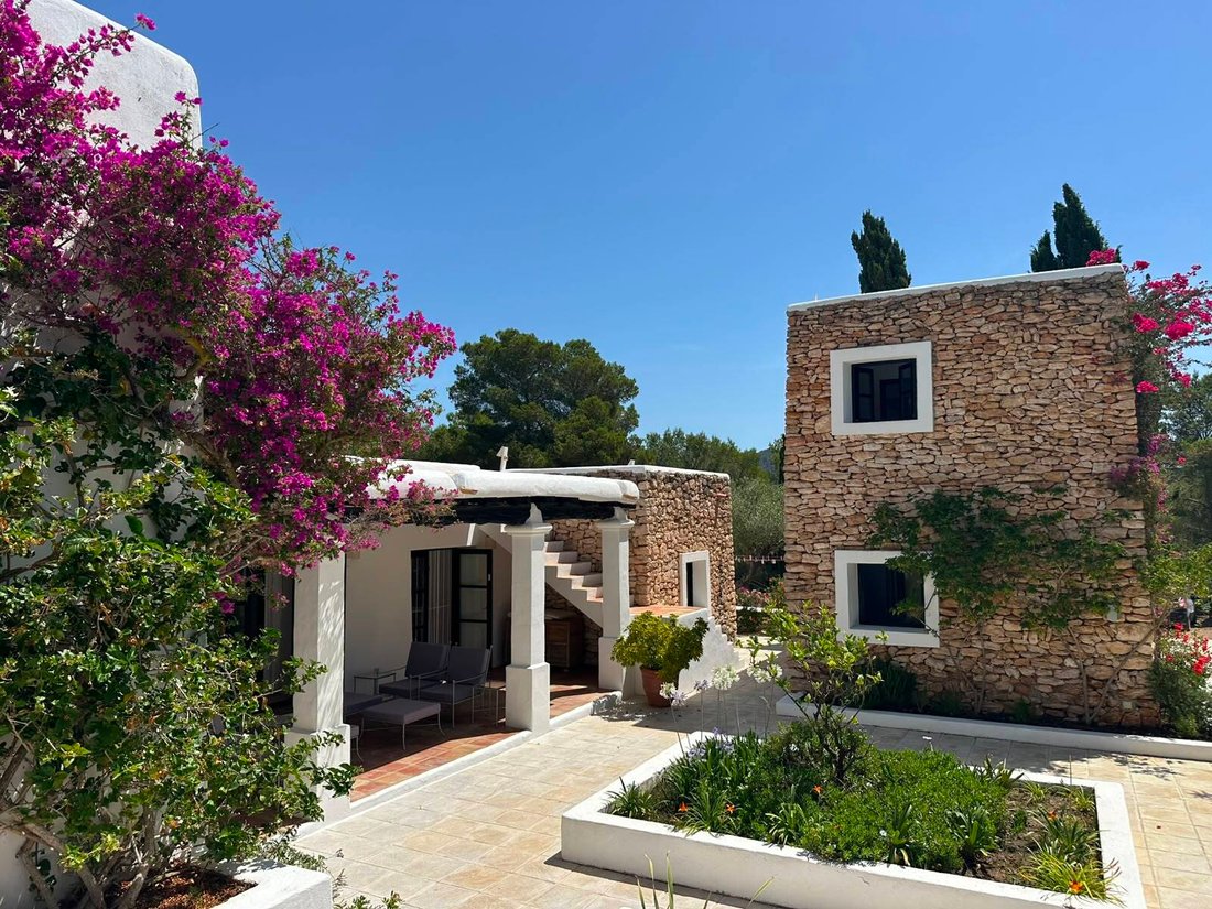 Finca in Santa Eularia des Riu, Balearic Islands, Spain 1 - 18583778