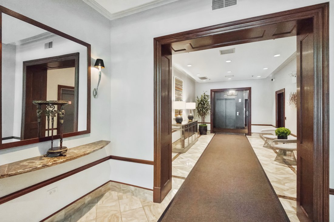 Condo in Chicago, Illinois, United States 2 - 18317031