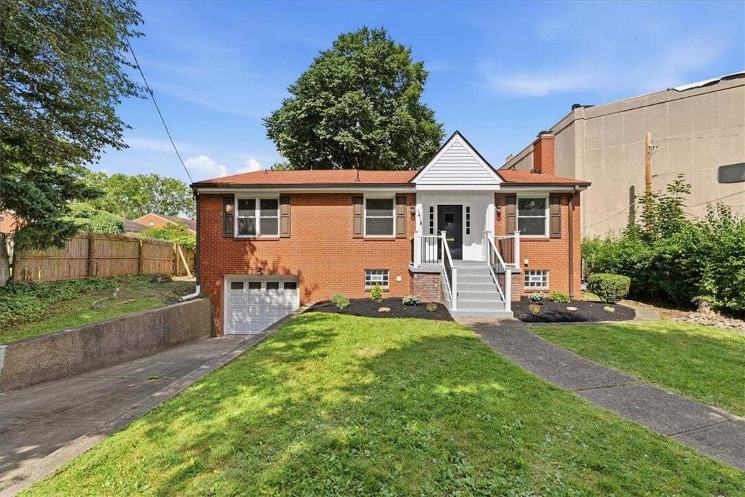 House in Pittsburgh, Pennsylvania, United States 3 - 18583309