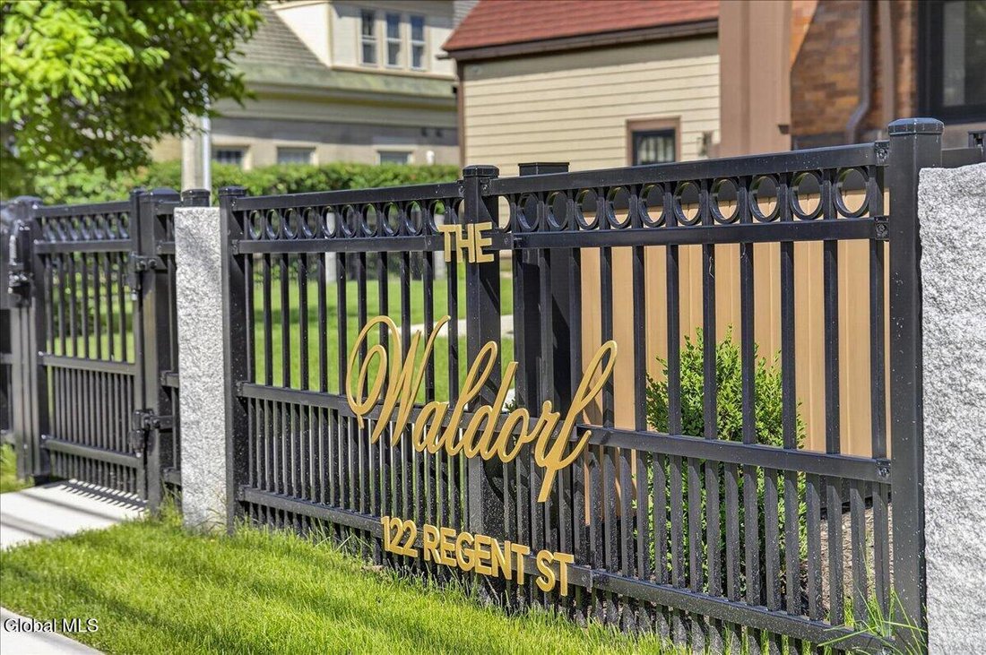 Condo in Saratoga Springs, New York, United States 3 - 18580545