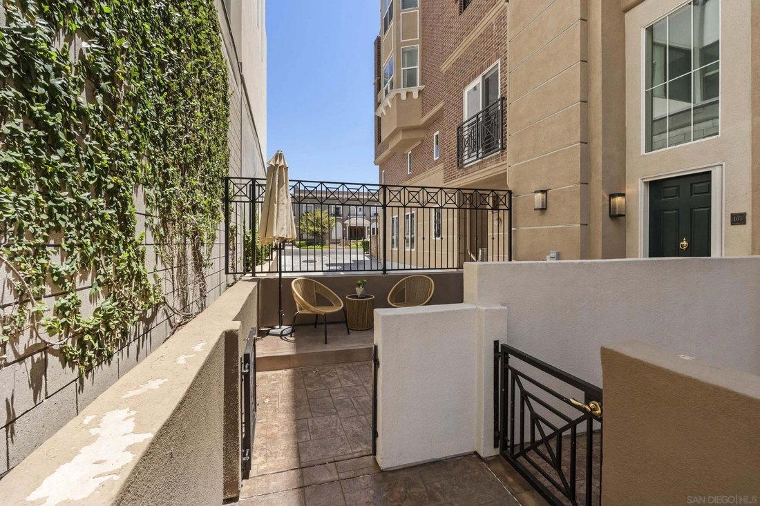 Townhouse in San Diego, California, United States 4 - 18584656