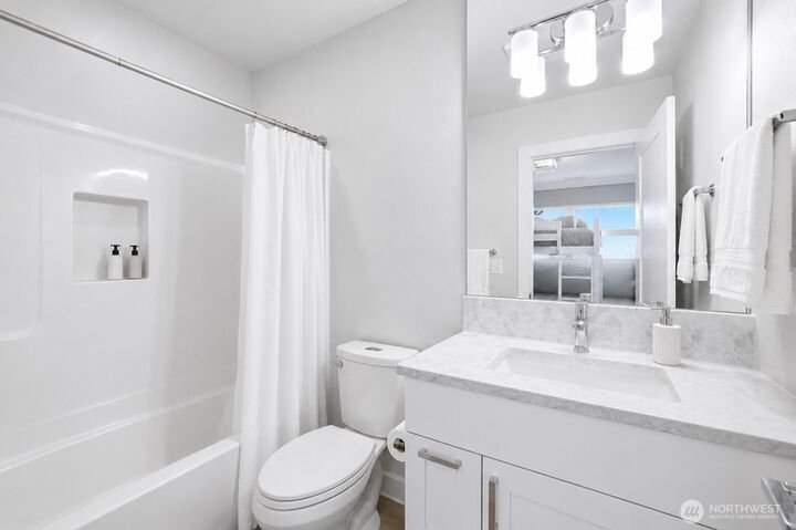 Townhouse in Bellevue, Washington, United States 5 - 18586298
