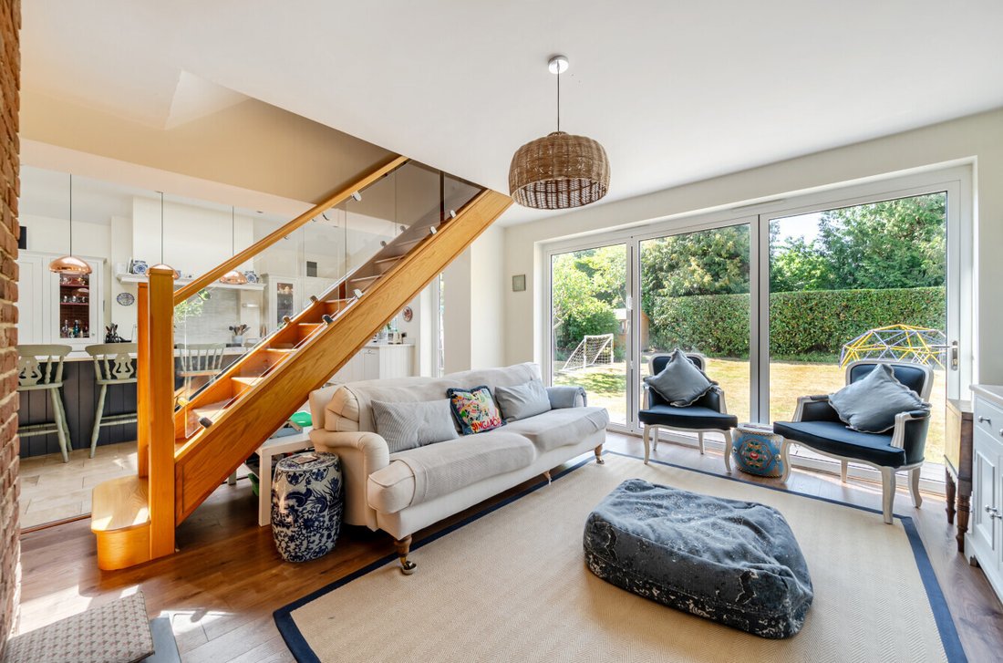 House in Mount Hermon, Woking, England 5 - 18583649