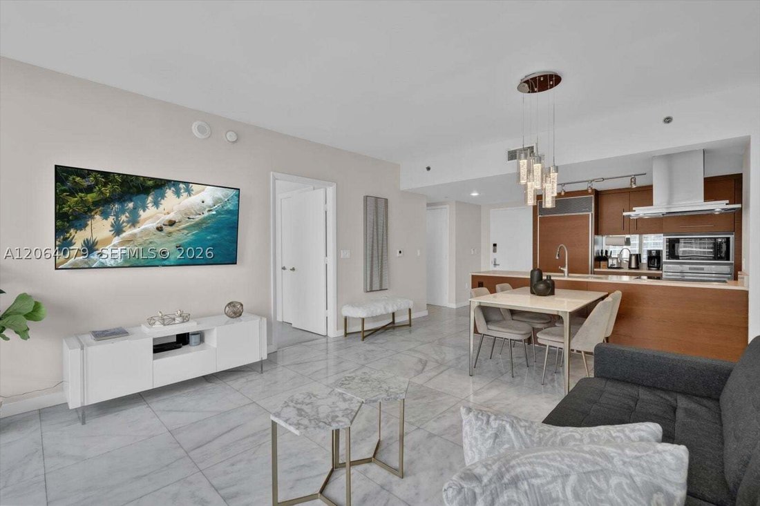 Condo in Miami, Florida, United States 5 - 18581600