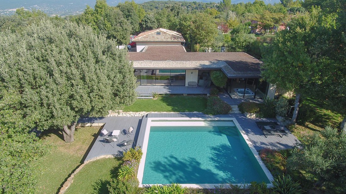House in Apt, Switzerland 1 - 18580895