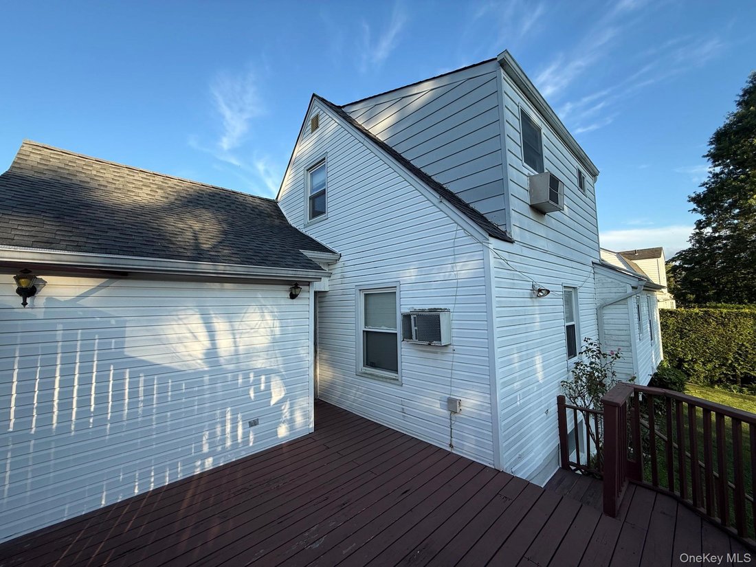 House in New Hyde Park, New York, United States 5 - 18583845