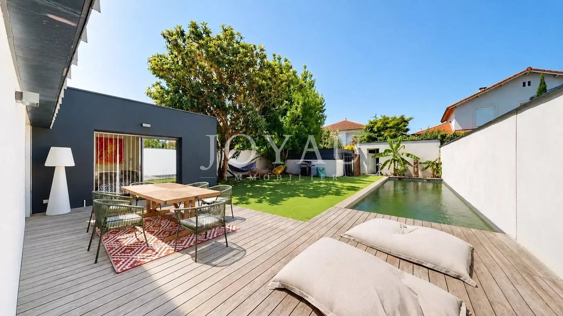 Villa in Pont des Demoiselles-Montaudran-La Terrasse, Toulouse, France 1 - 18582353