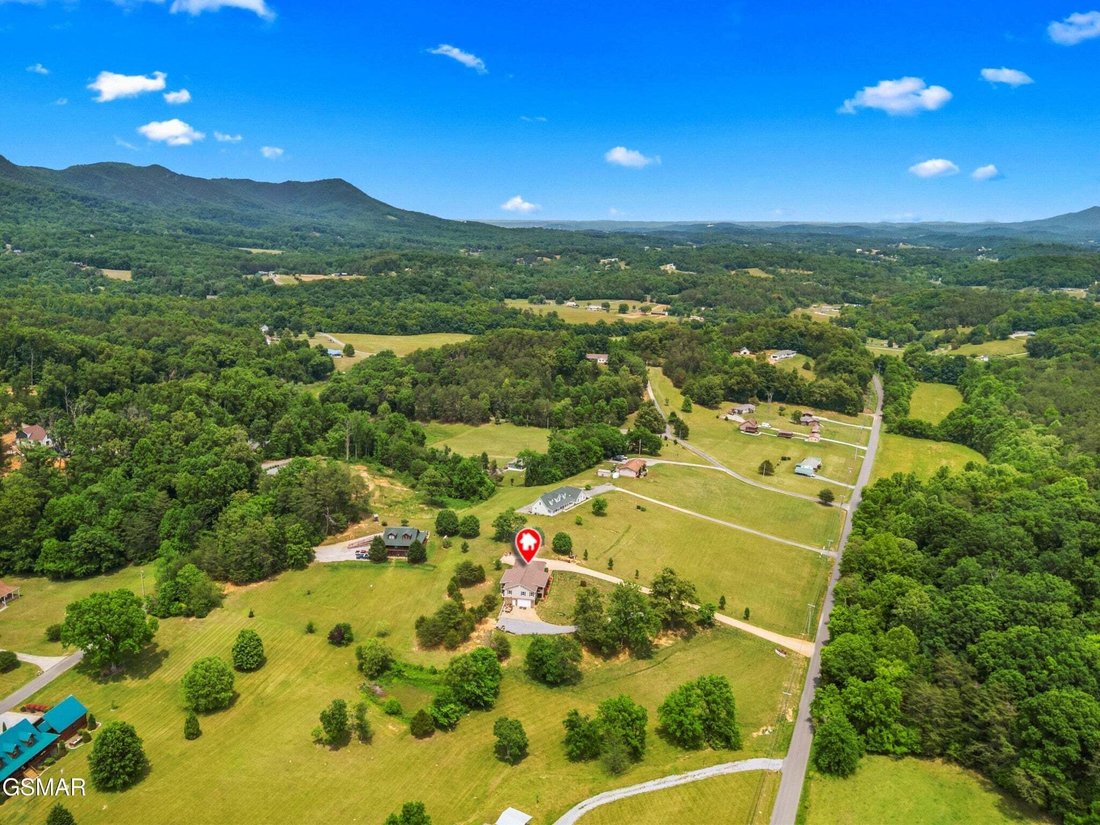 House in Cosby, Tennessee, United States 3 - 18581697