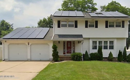House in Sayreville, New Jersey, United States 1