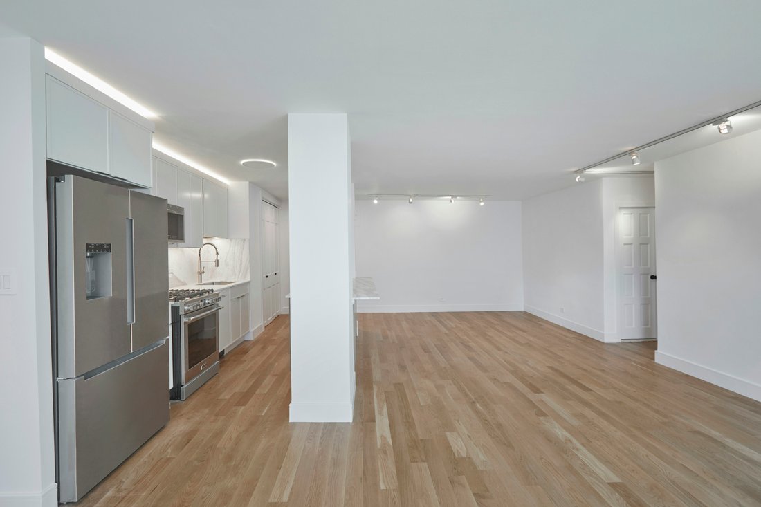 Co Op in New York, New York, United States 3 - 18584277