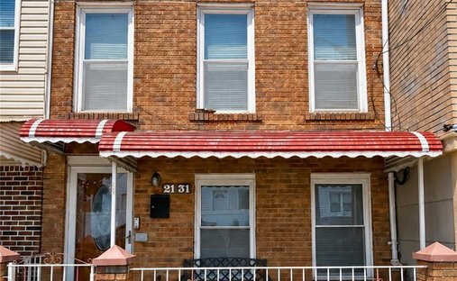 House in New York, New York, United States 1