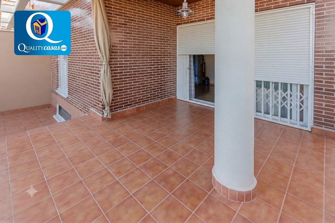 Villa in Mutxamel, Valencian Community, Spain 1 - 18585313