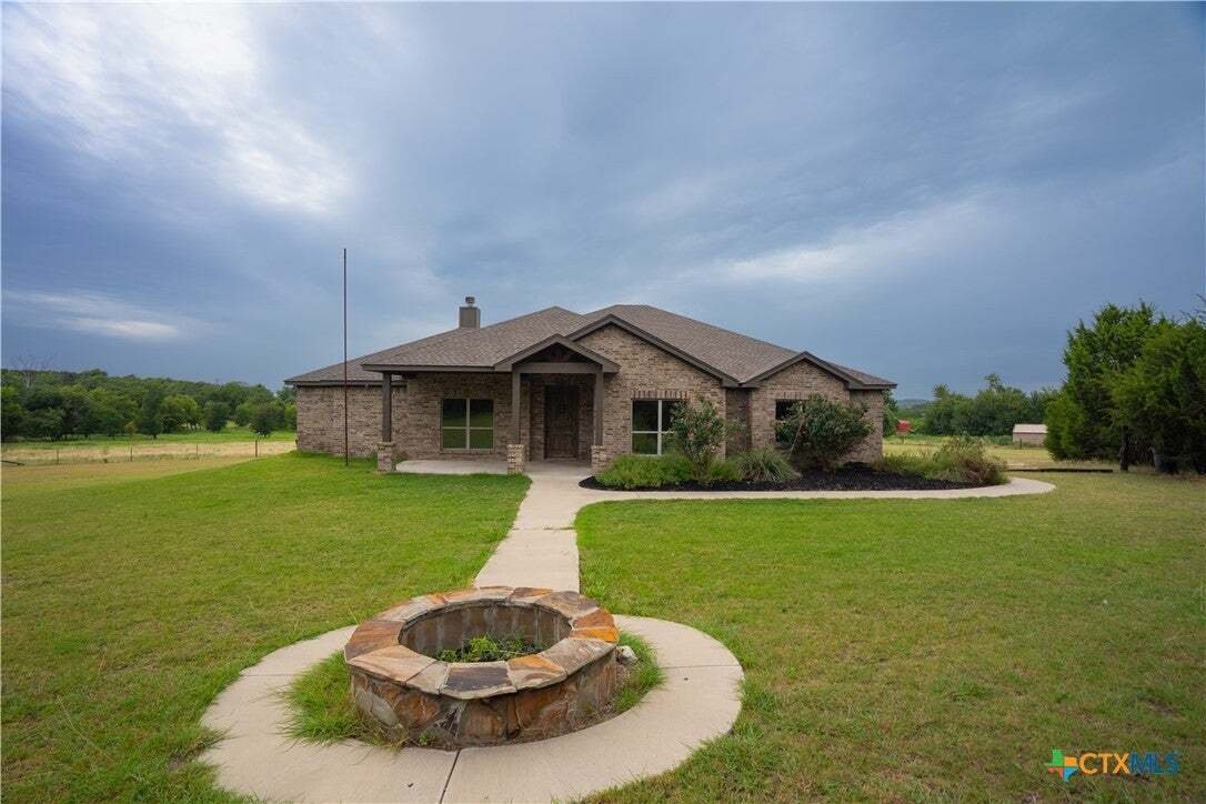 House in The Grove, Texas, United States 3 - 18584099