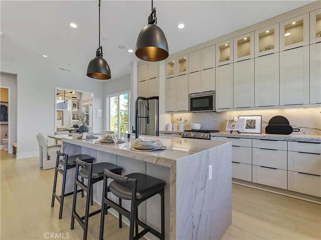 Condo in Montebello, California, United States 3 - 18584653