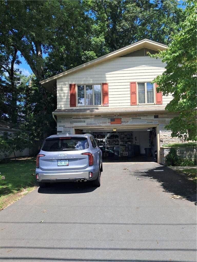 House in Cranston, Rhode Island, United States 2 - 18583872