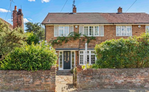 House in Marefield, Marlow, England 1