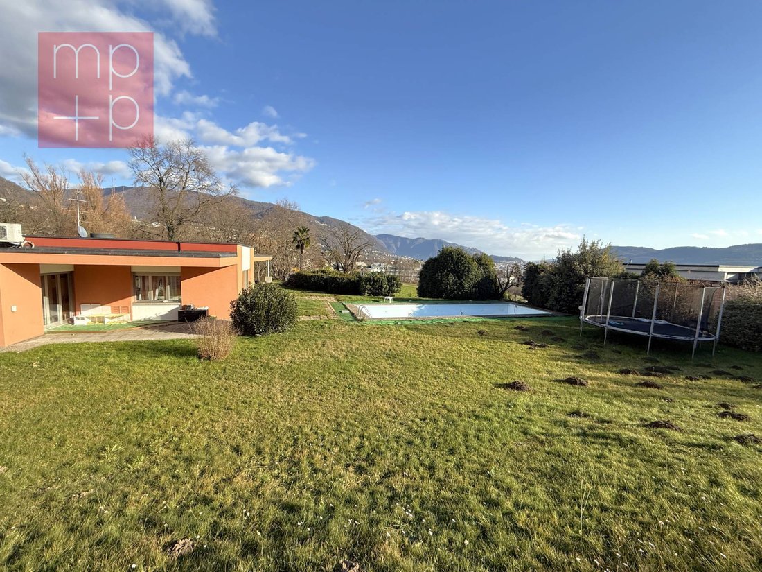 Villa in Coldrerio, Ticino, Switzerland 4 - 18580879
