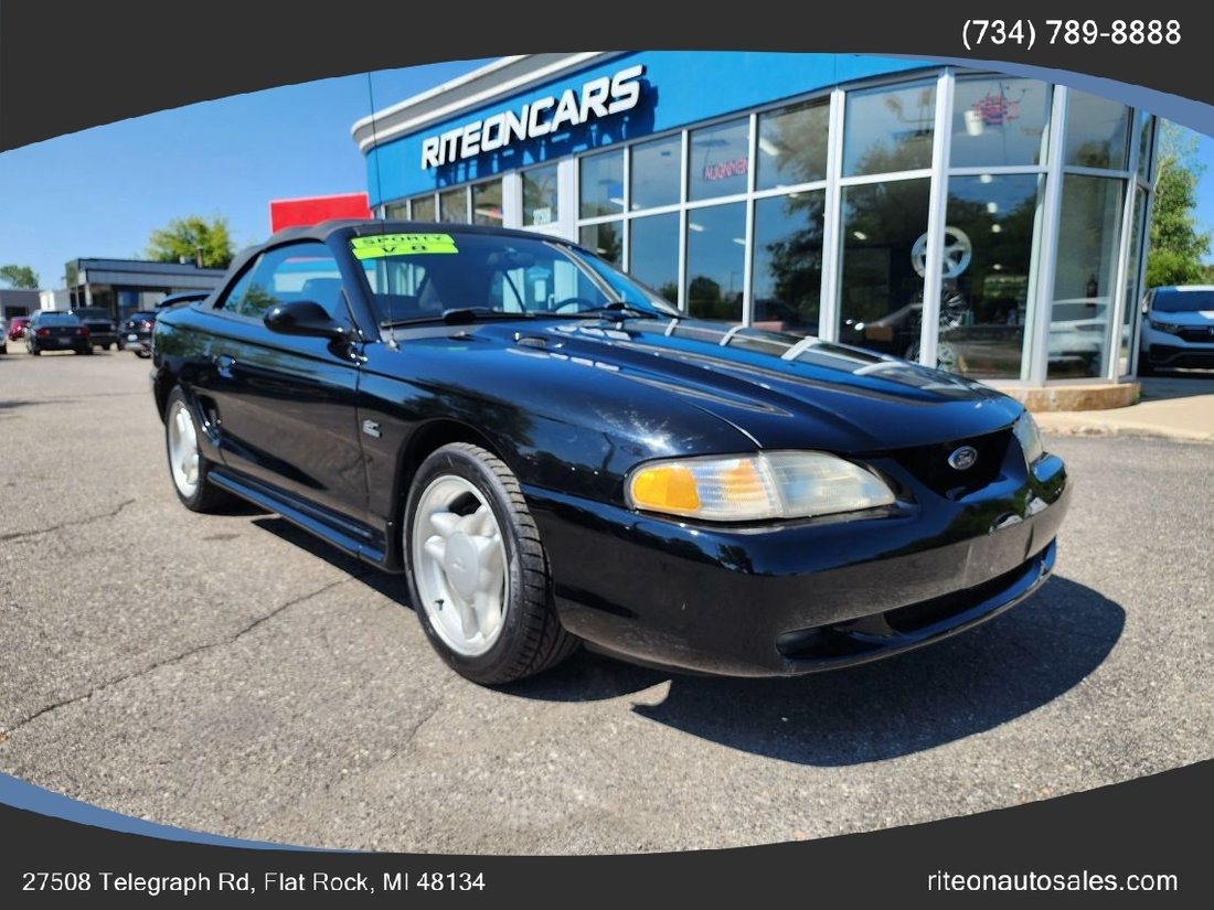 Cabriolet in Flat Rock, MI, United States 1 - 15507160