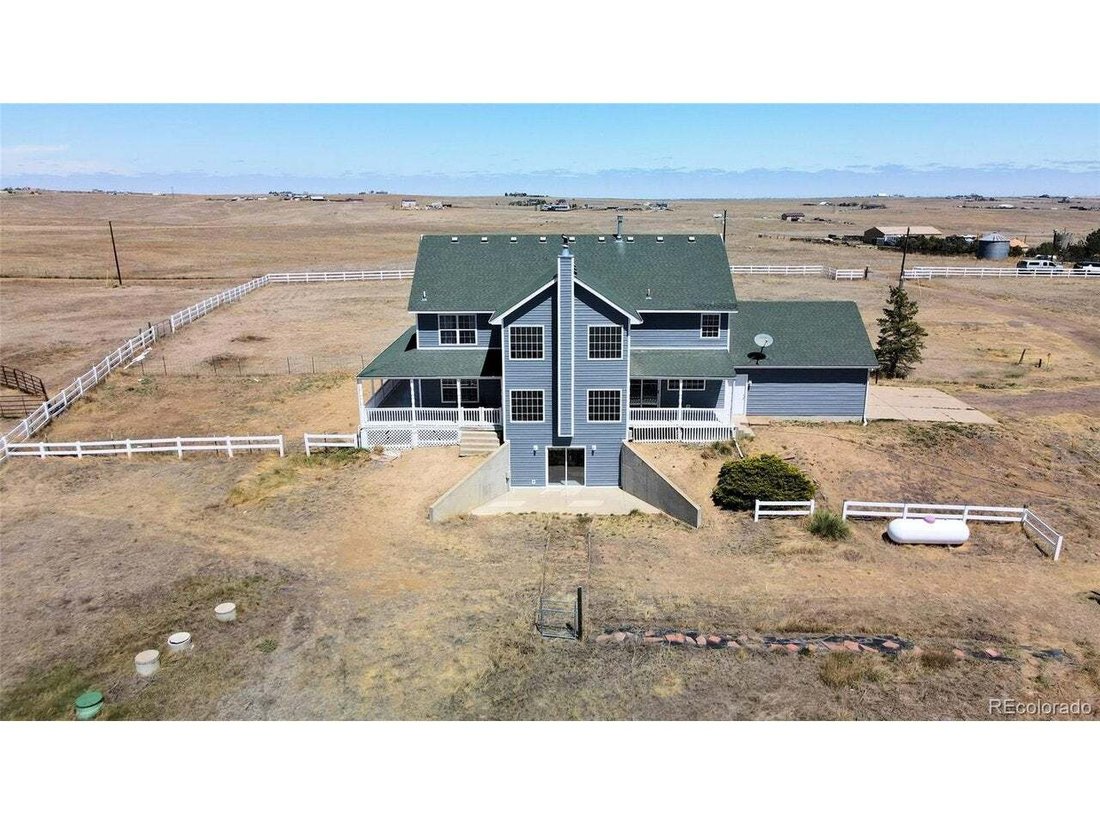 Farm Ranch in Bennett, Colorado, United States 2 - 18121893