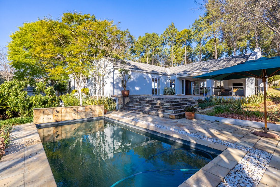 Country House in Broadacres, Gauteng, South Africa 2 - 18582666