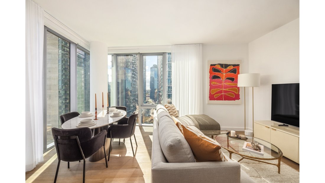 New York, New York, United States 1 - 18585280