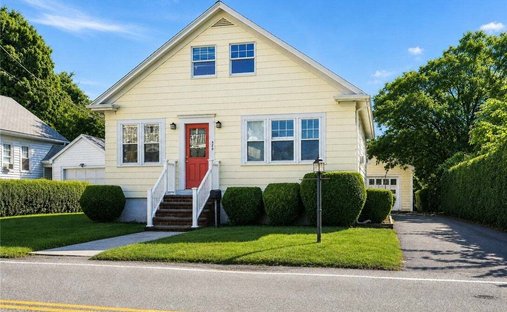 House in Barrington, Rhode Island, United States 1