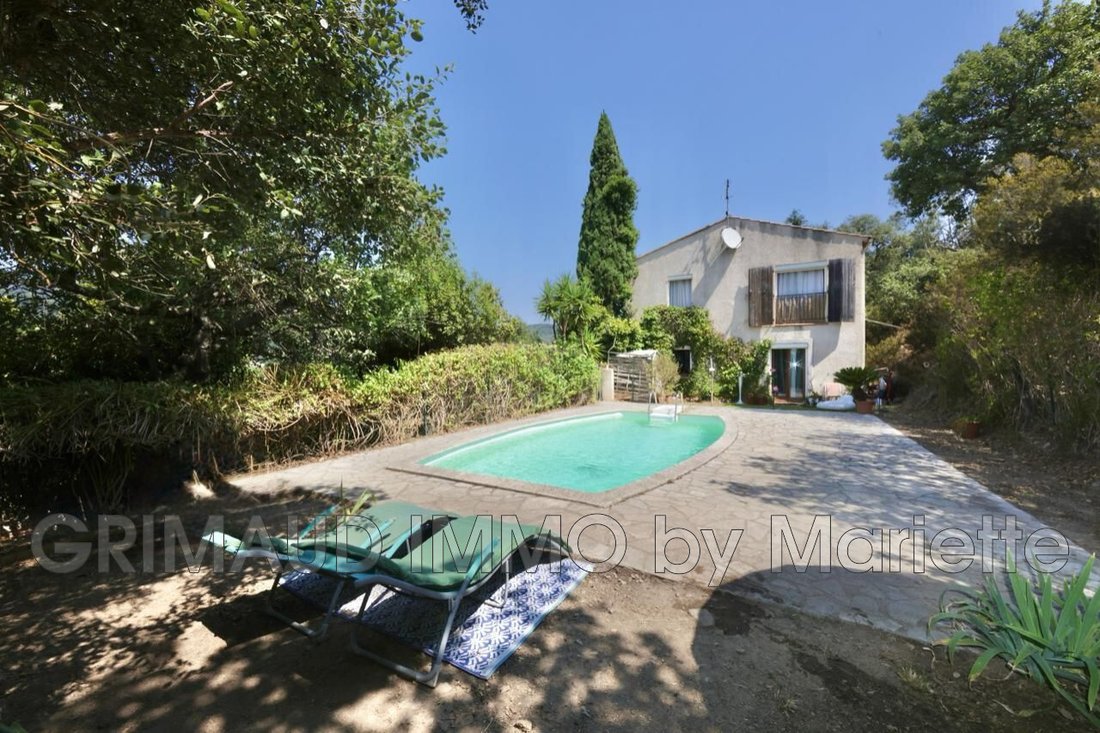 Villa in Grimaud, Provence-Alpes-Côte d'Azur, France 1 - 17426927