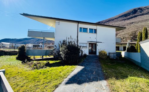 House in Riva San Vitale, Ticino, Switzerland 1