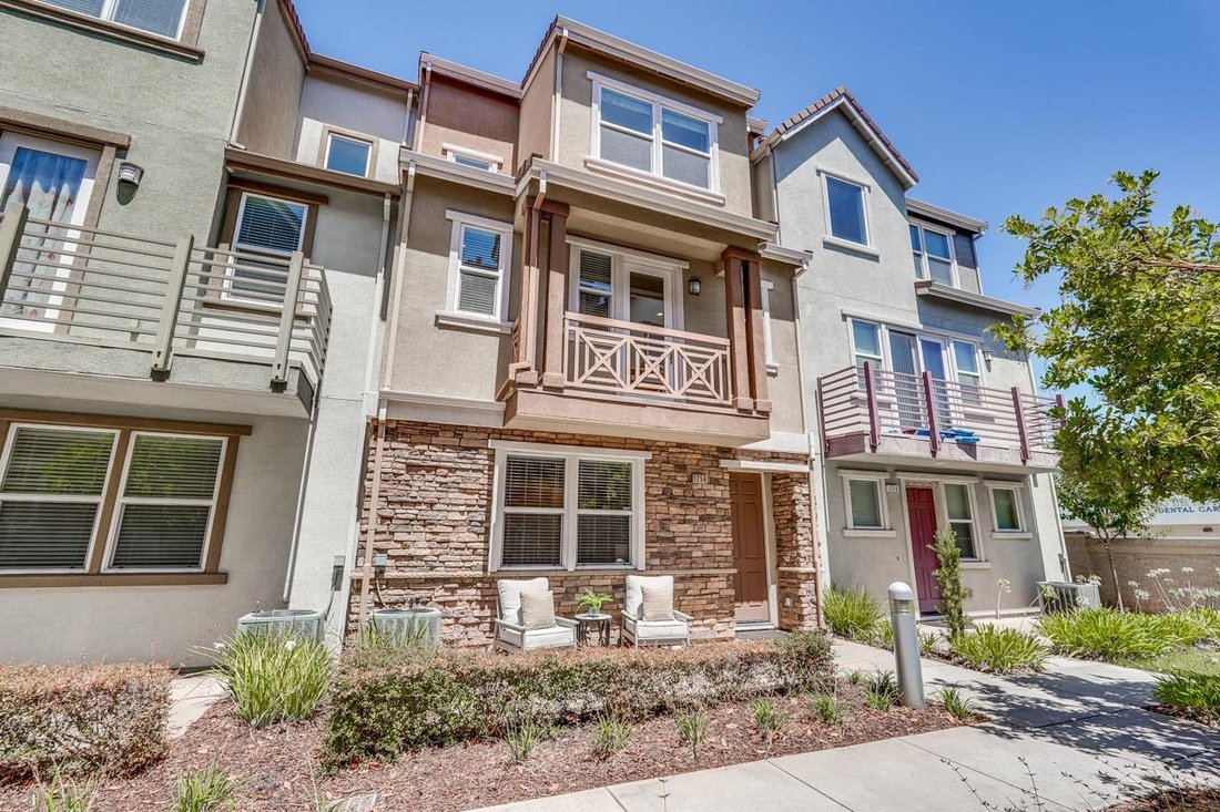 Townhouse in San Jose, California, United States 1 - 18584338