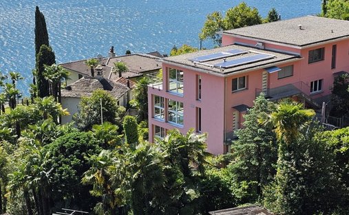 Haus in Brissago TI, Tessin, Schweiz 1