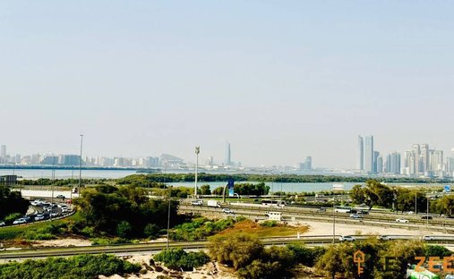 Apartment in MBR- Al Merkad, Dubai, United Arab Emirates 1