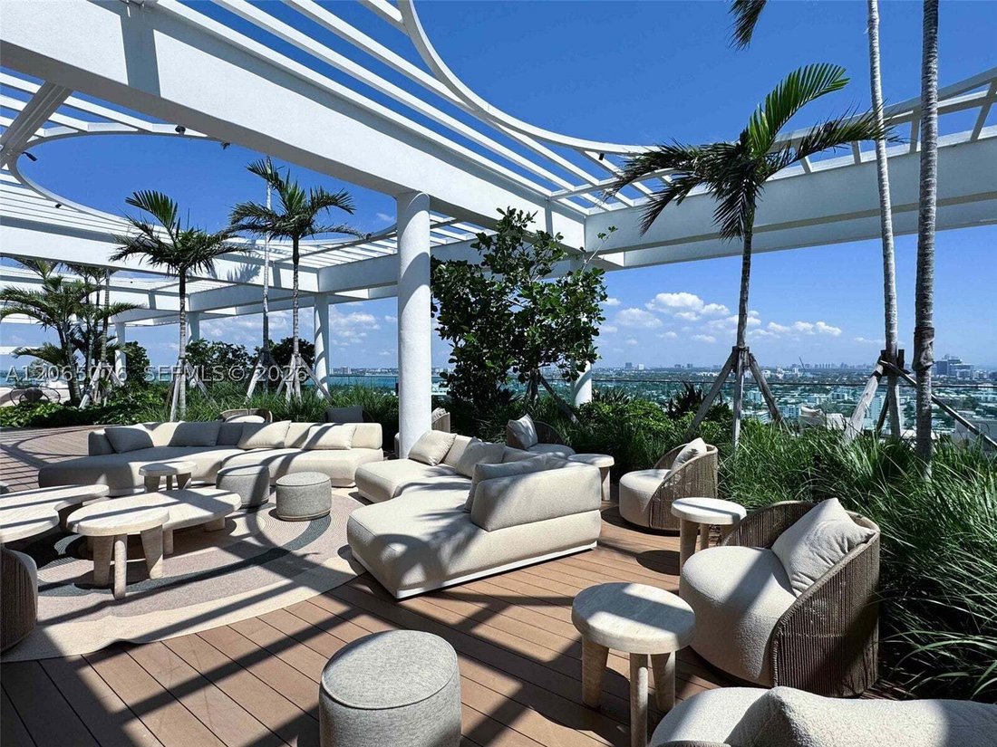 Condo in Miami Beach, Florida, United States 5 - 18581626