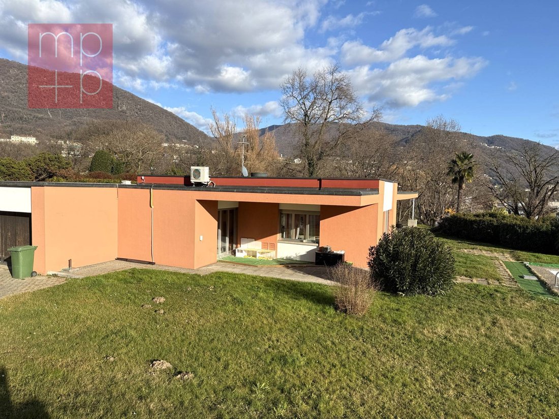 Villa in Coldrerio, Ticino, Switzerland 3 - 18580879